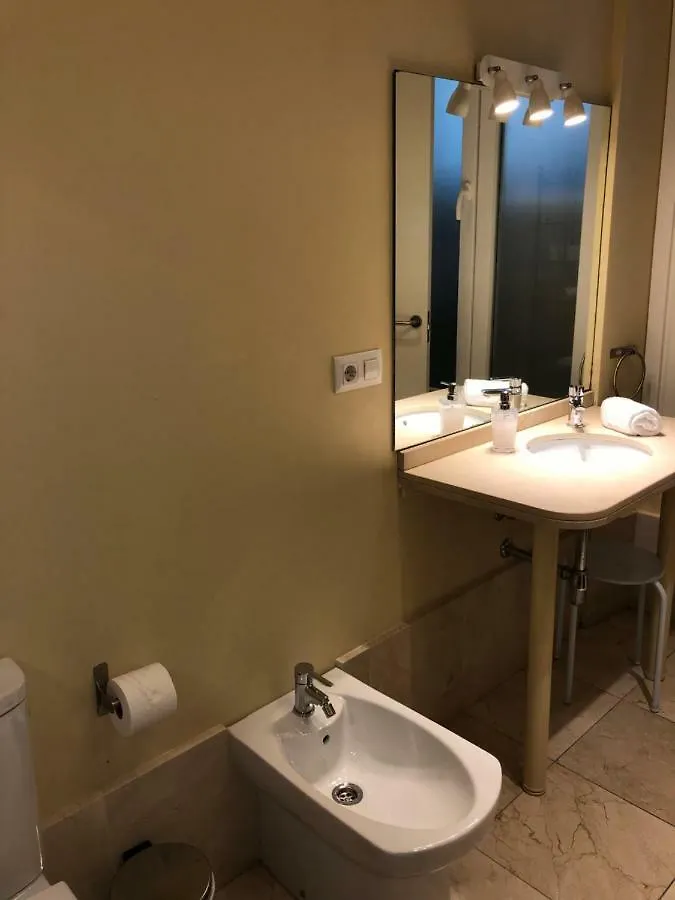 Life Apartments San Vicente Seville