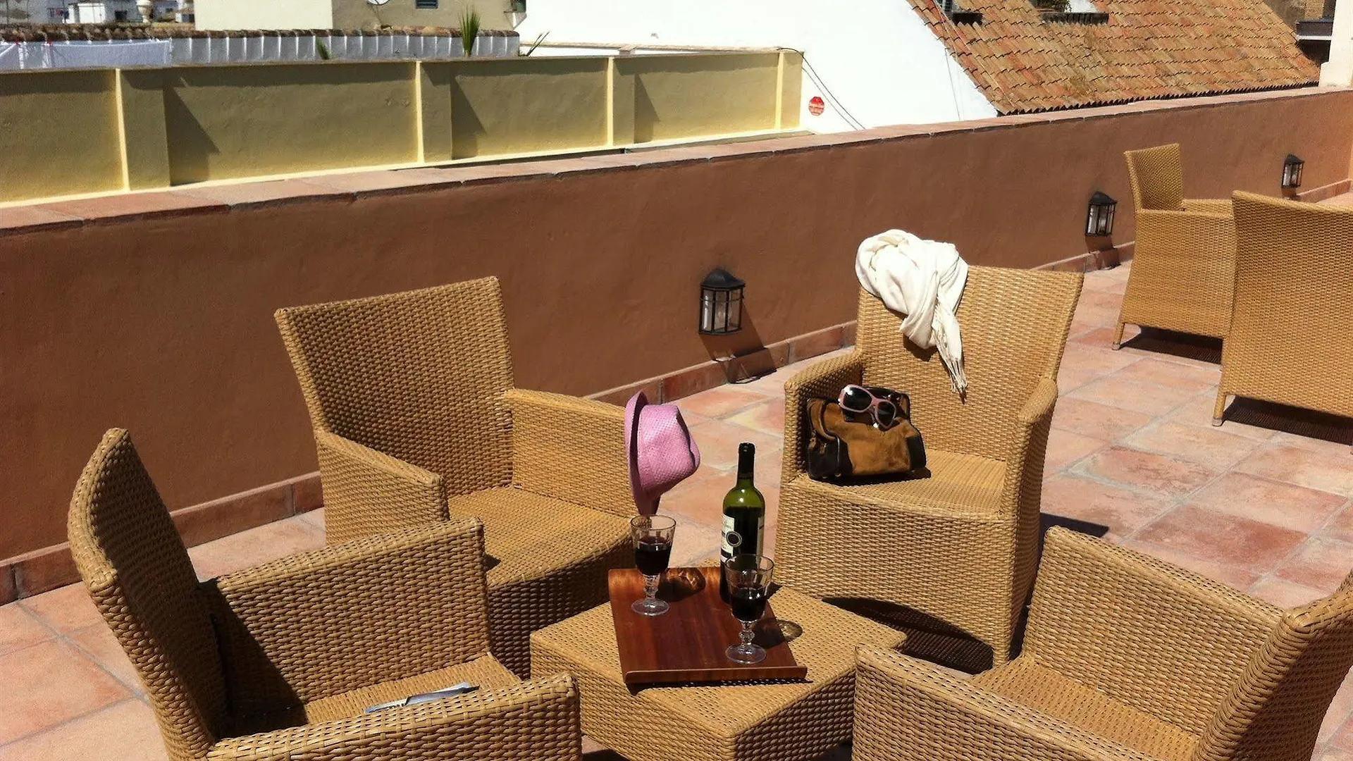 Life Apartments San Vicente Σεβίλλη