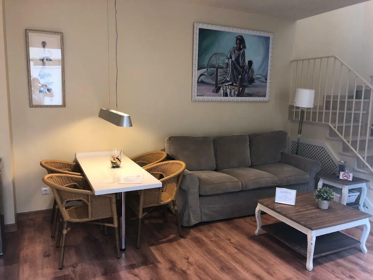Life Apartments San Vicente Σεβίλλη Ισπανία