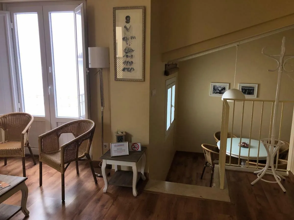 Life Apartments San Vicente Σεβίλλη